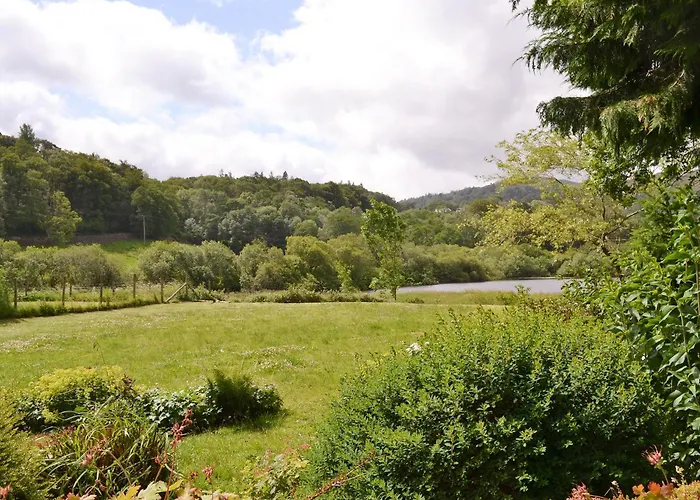 The Dove Cot آمبيلسايد